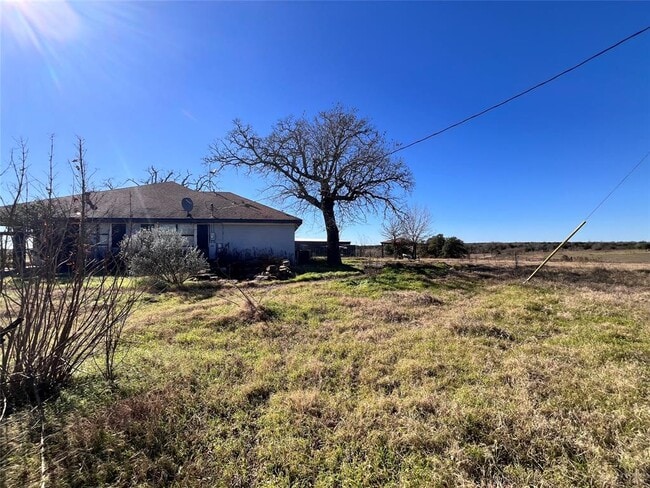 Building Photo - 162 FM 672