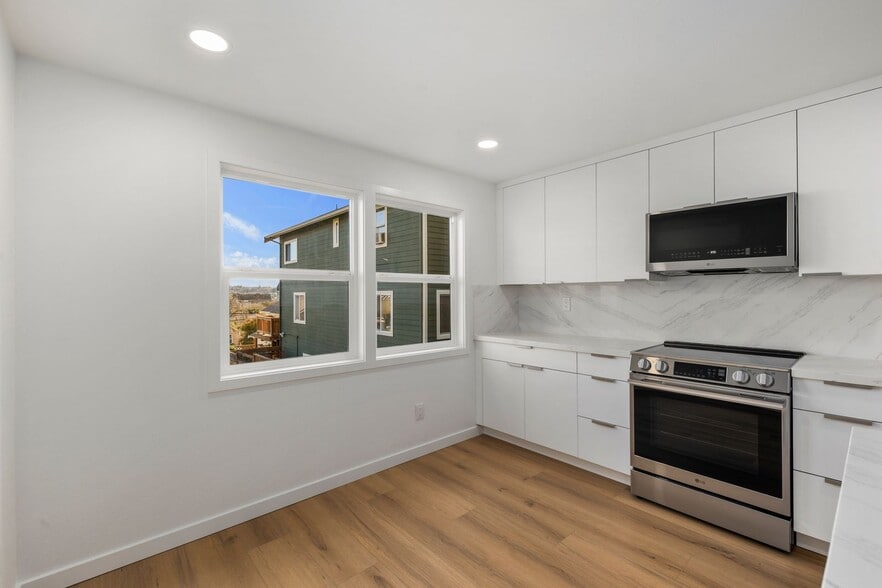 Building Photo - 2411 S Norman St