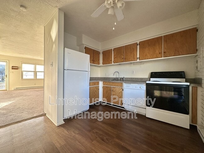 Building Photo - 4428 Ocean View Ave