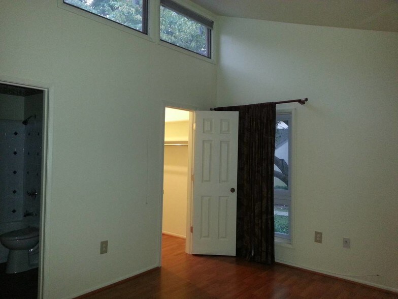 Building Photo - 11222 Snowflake Ct