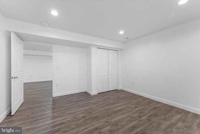 Building Photo - 217 Bridgewater Dr
