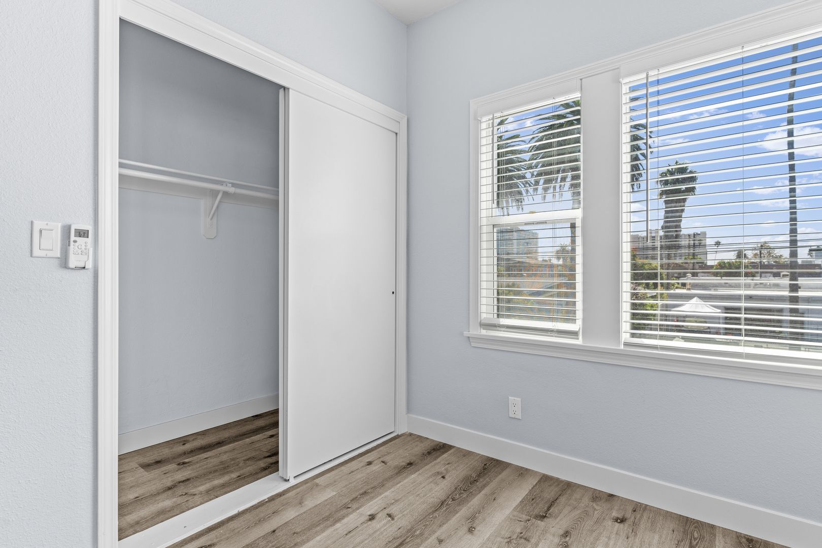 Building Photo - 1711 E Appleton St