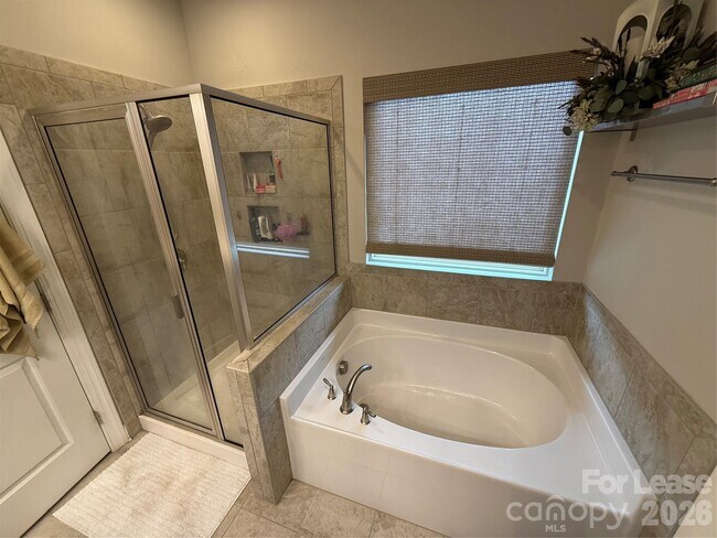 Building Photo - 8708 Aspinwall Dr