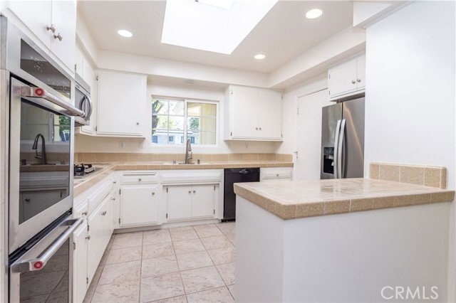 Building Photo - 11761 Encino Ave