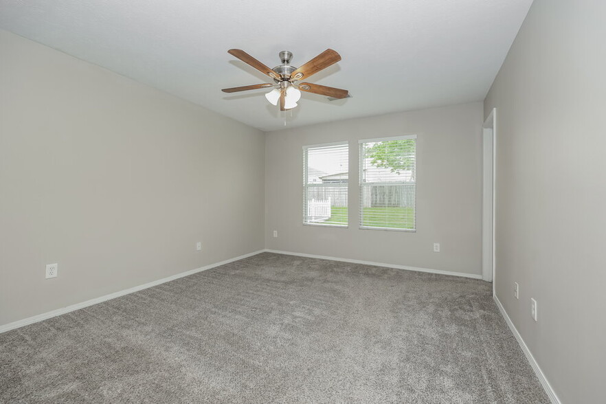 Building Photo - 1525 Danville Cir