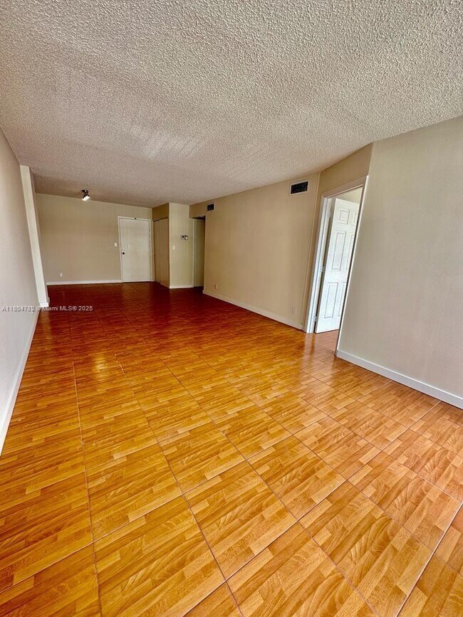 Building Photo - 701 Three Islands Boulevard