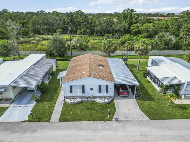 Building Photo - Nokomis Lake Village 3 bed/2bath