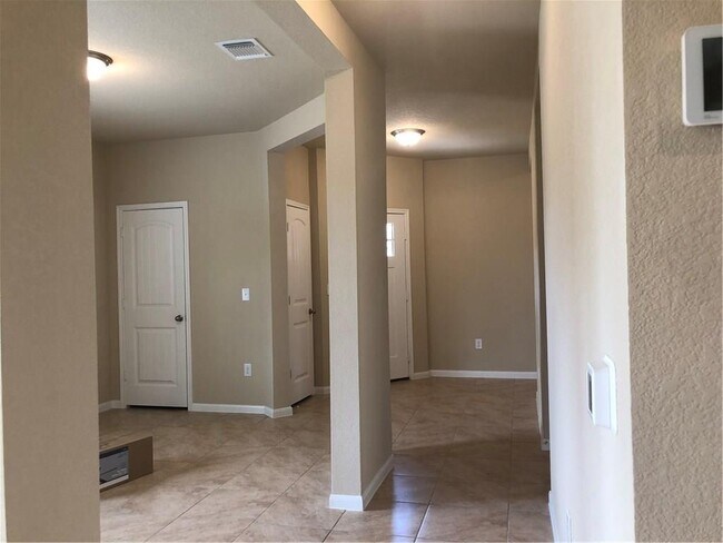 Building Photo - 3320 Burch Brook Cove