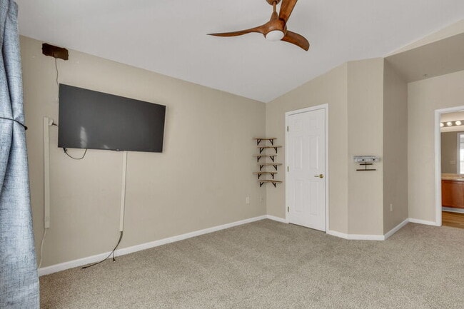 Building Photo - 5714 N Gibralter Way