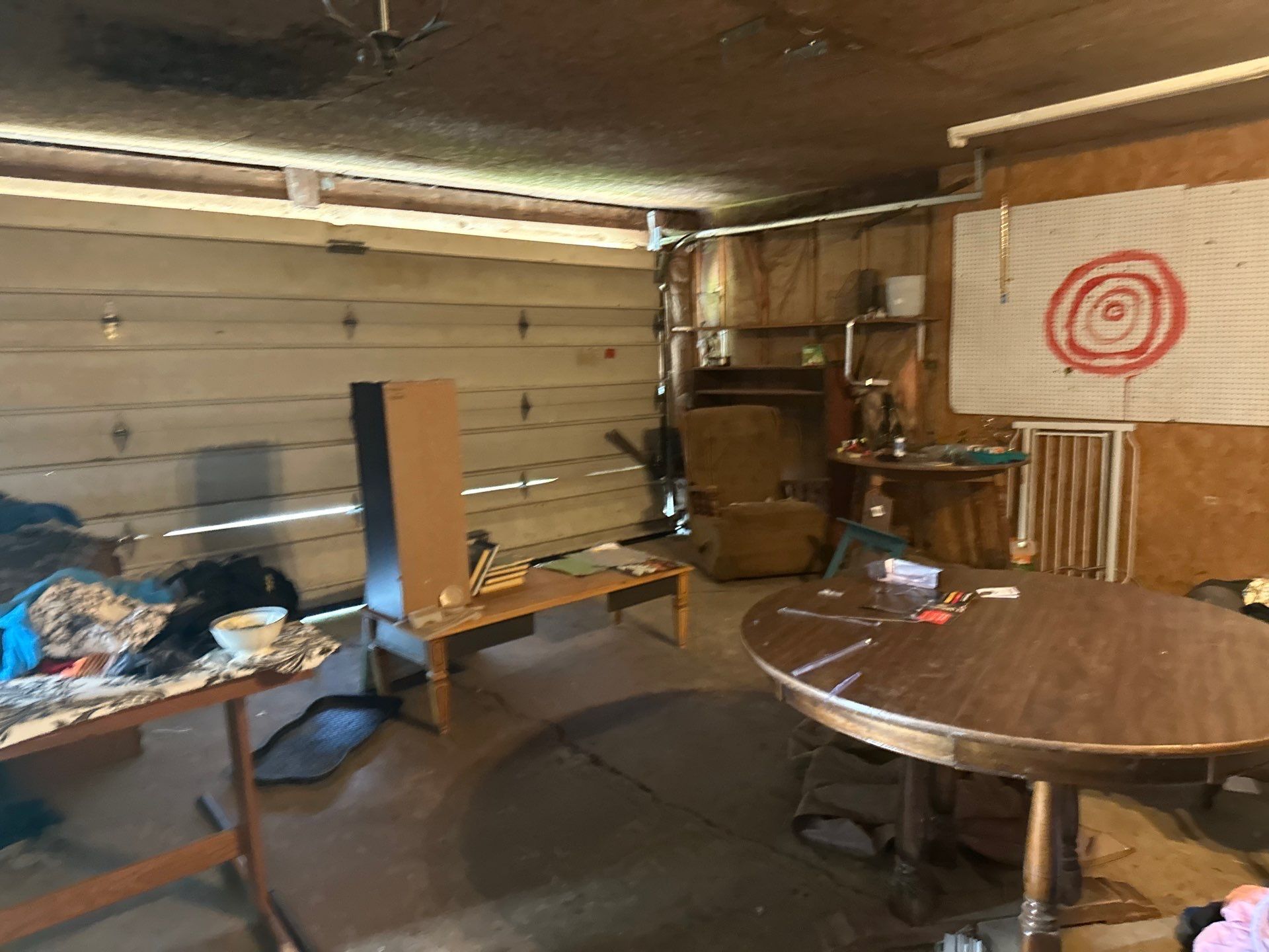 Building Photo - 805 S Hickory St