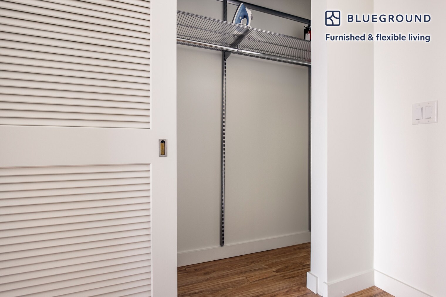 Building Photo - 165 N Desplaines St