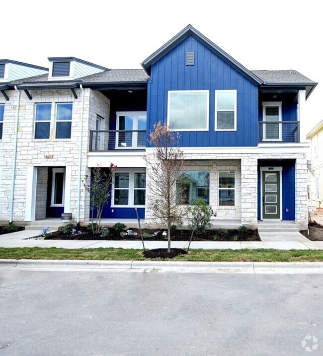 Building Photo - Gorgeous 3-bedroom/2.5 bath Home in Highly...
