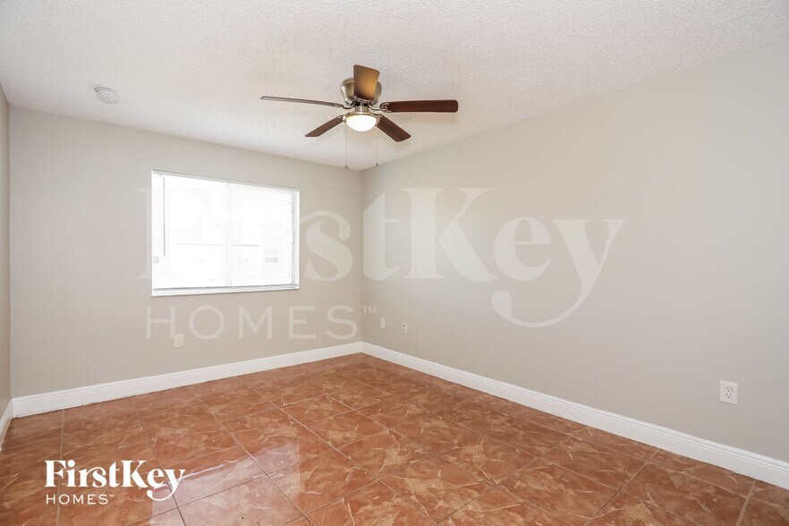 Building Photo - 27040 SW 119th Ct