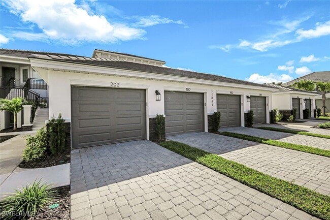 Building Photo - 11811 Venetian Lagoon Dr