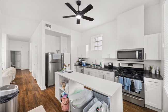 Building Photo - 2228 S Wood-2