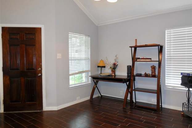 Building Photo - 30114 Saw Oaks Dr