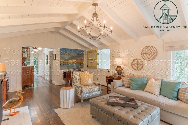 Building Photo - Immaculately Updated Two Bedroom (+Bonus) ...