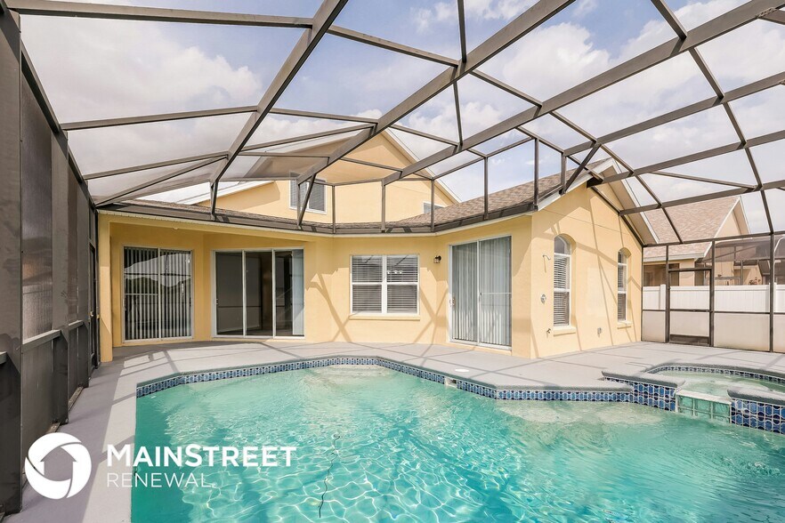 Building Photo - 820 Corvina Dr