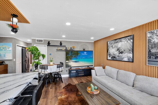 Building Photo - 363 Washington Ave