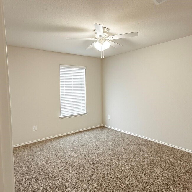 Building Photo - 15422 Massey Frst Dr