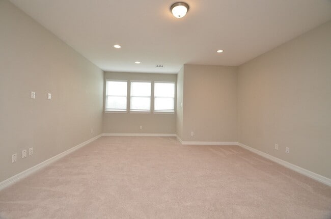 Building Photo - 24023 Tirso River Ct