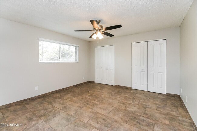 Building Photo - 1239 W Toledo St