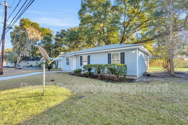 Building Photo - 1925 Cowan Ave