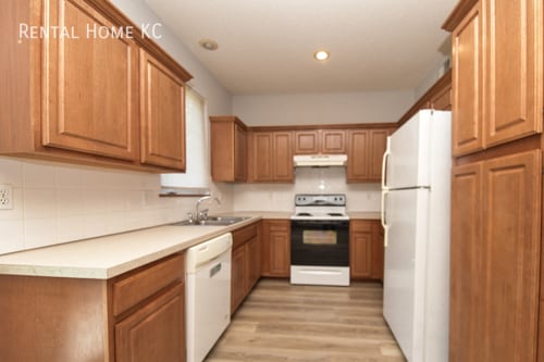Building Photo - 23520 W 73rd Terrace
