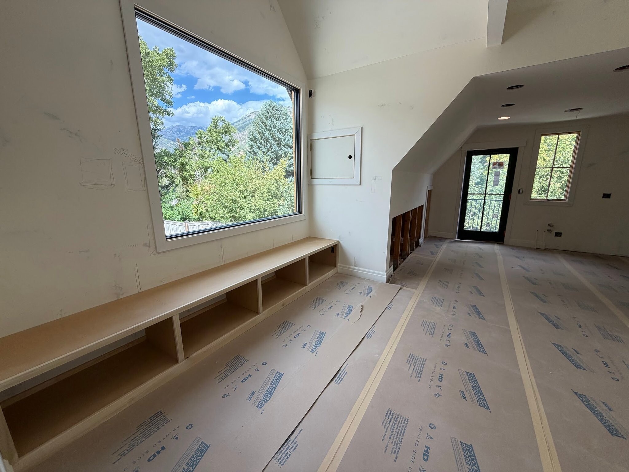 Building Photo - 398 E Watkins Cir