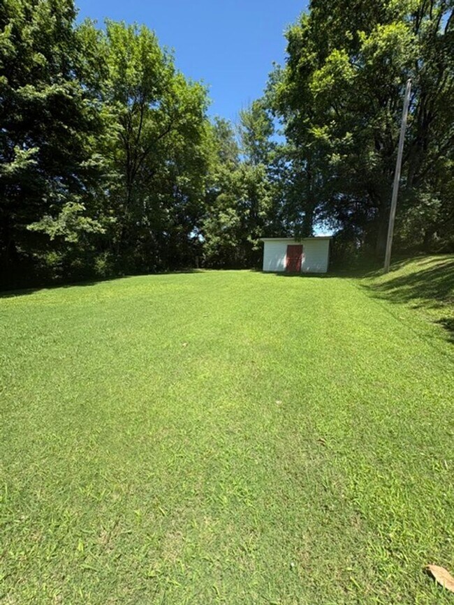 Building Photo - Renovated 2 Bedroom 1 Bath Home for Rent!!