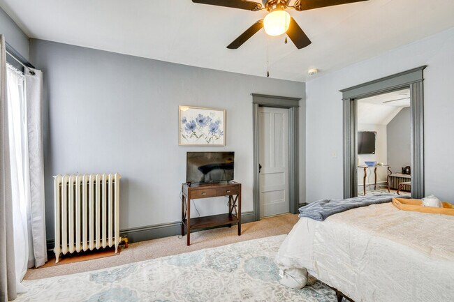 Building Photo - 71 Sanford St