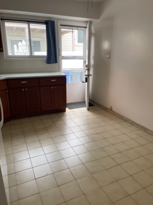 Building Photo - 279 Ross Ave