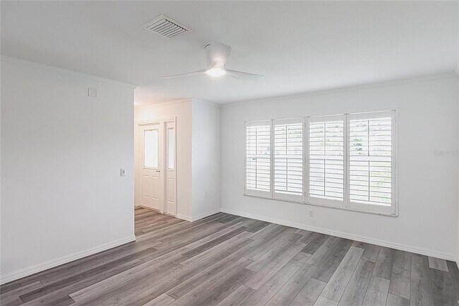 Building Photo - 326 W Grace St