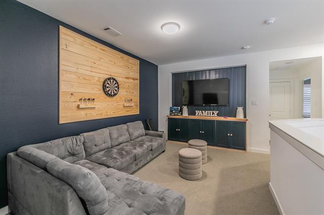 Building Photo - 2425 Longspur Dr