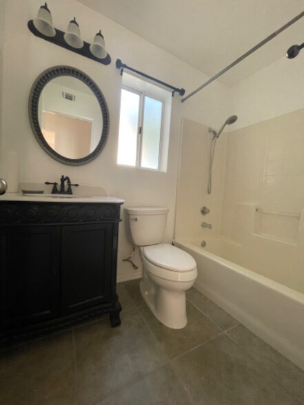 Building Photo - 28095 Aspenwood Way