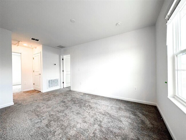 Building Photo - 26159 Feathergrass Cir