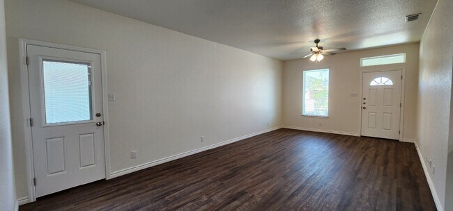 Building Photo - Act fast!  Don't let this opportunity slip by. Contact us today to schedule your showing!