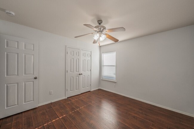 Building Photo - Updated and super clean single story 3 bed...