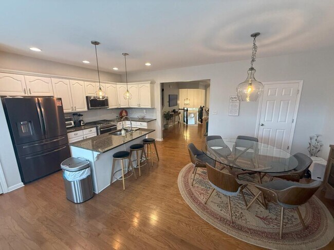 Building Photo - 3659 Chicago St NW