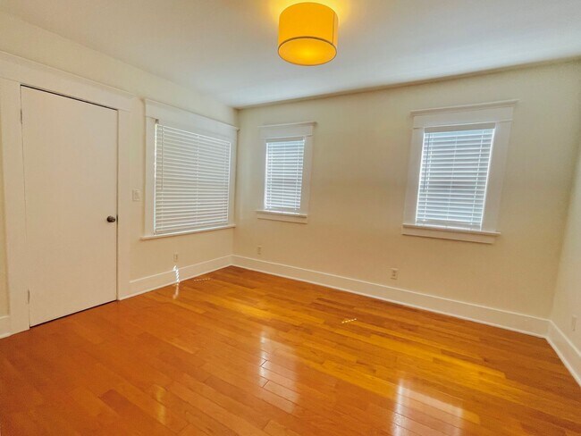 Building Photo - Tularosa Drive