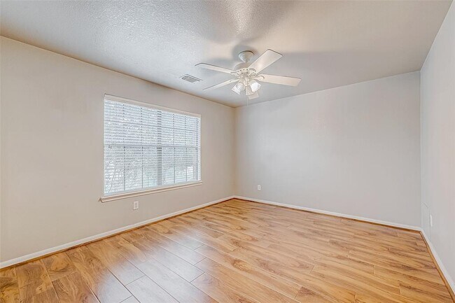 Building Photo - 9514 Sedge Wren Ct
