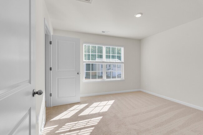 Building Photo - 4111 Ocracoke Ct