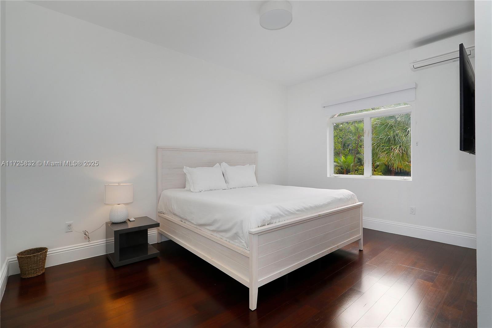 Building Photo - 2725 Brickell Ct