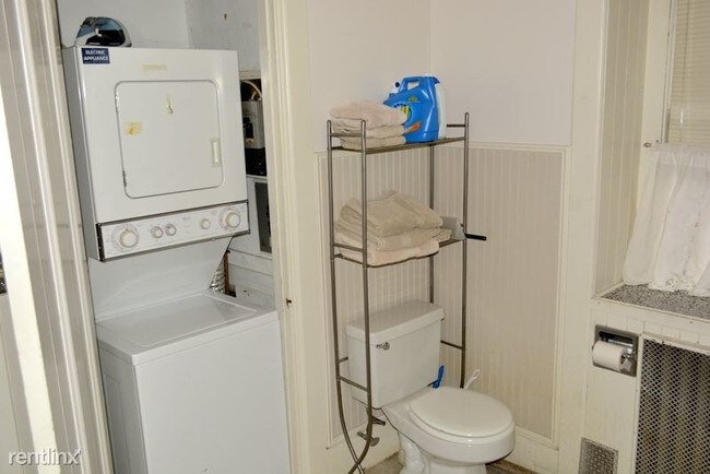 Building Photo - 1 br, 1 bath Apartment - 286 Benefit St