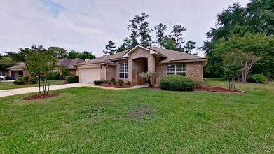 Building Photo - Welcome home - Charming 3 Bedroom in Hatton Chase!