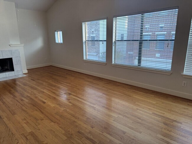 Building Photo - 3417 Rolgom Pl Ct