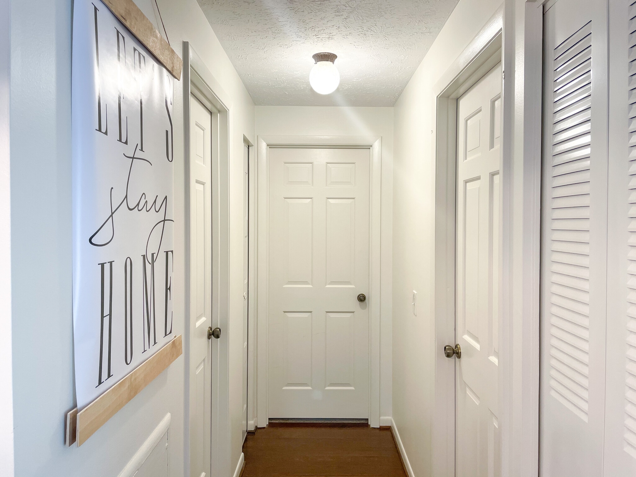 Hallway. - 29 Great Wood Ct