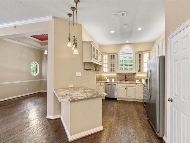 Building Photo - 8129 Springmoss Dr