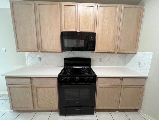 Building Photo - 18518 Dural Dr