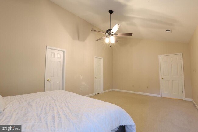 Building Photo - 6732 Rock Brook Dr
